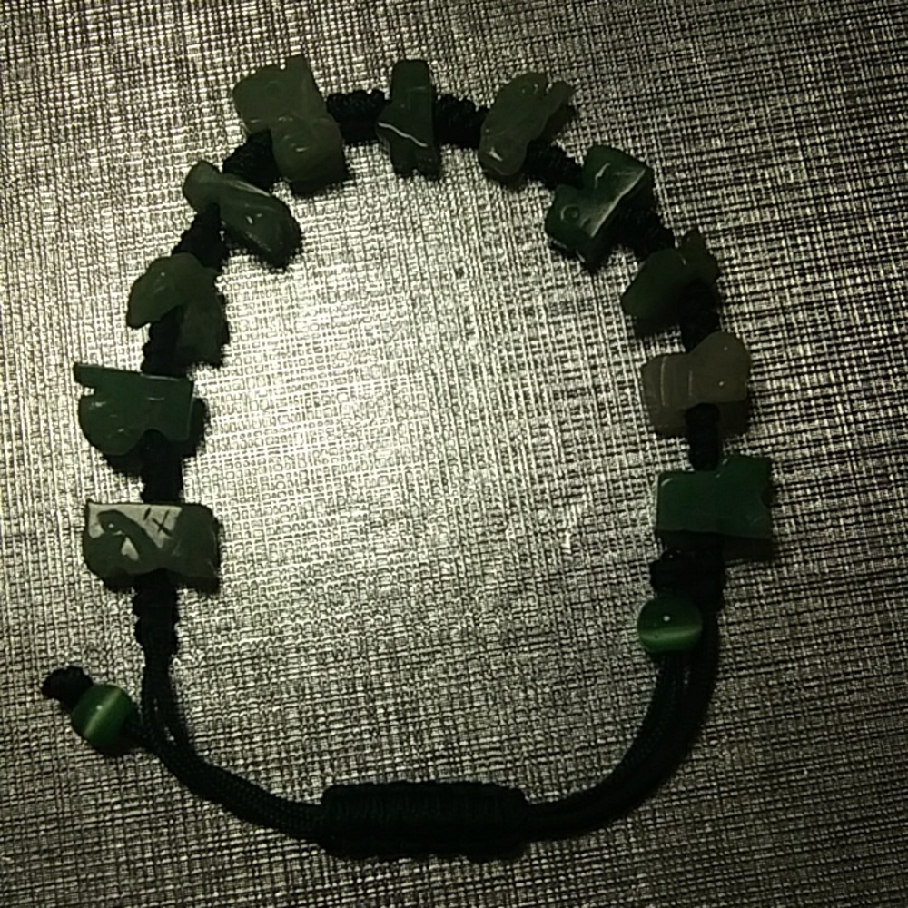 Faux? Jade lot Braclets 2,1 pendant"1 Pin